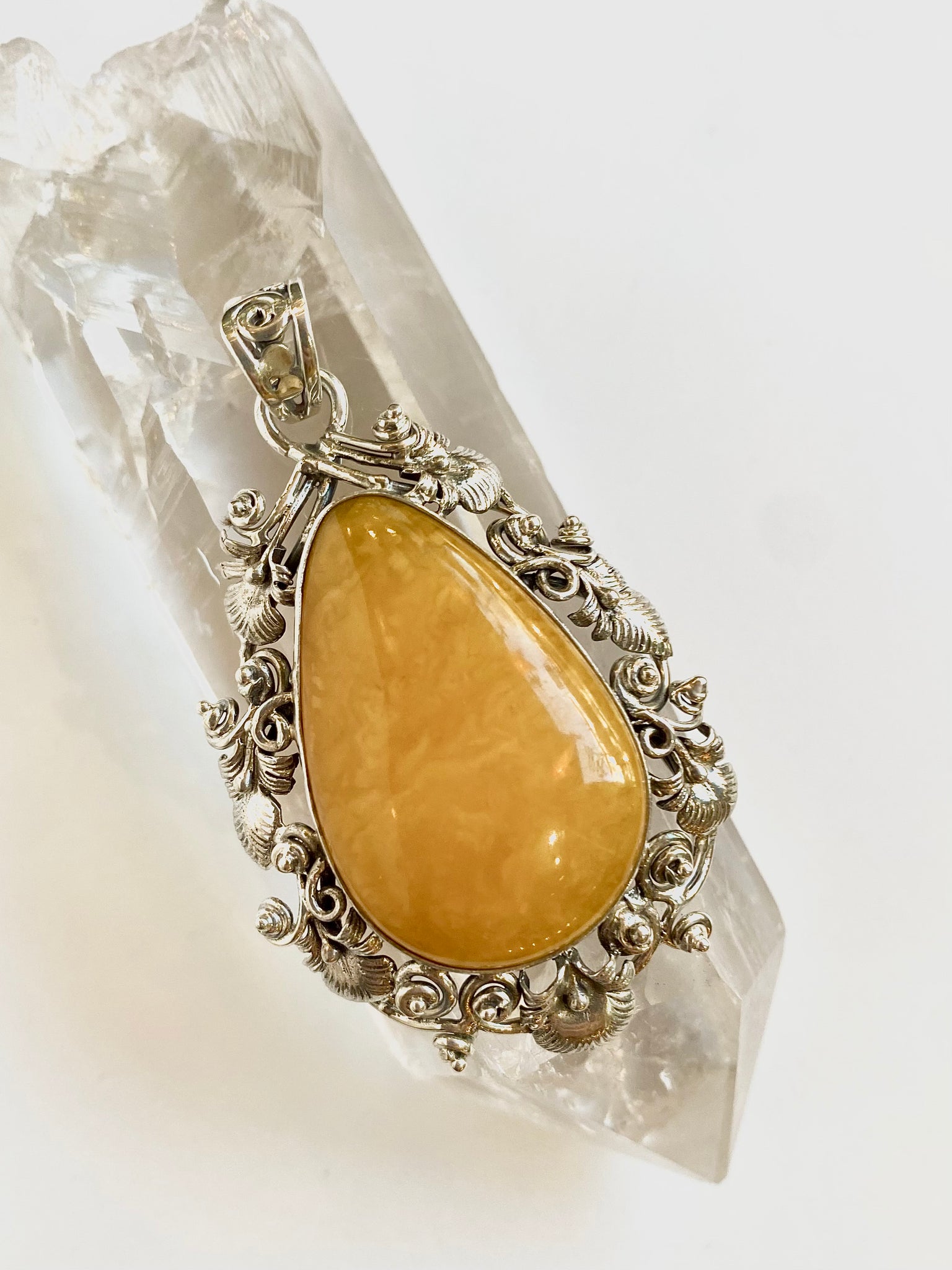 Amber Pendant