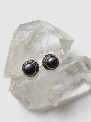 Pearl Studs