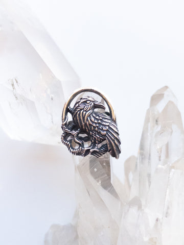 Raven Ring