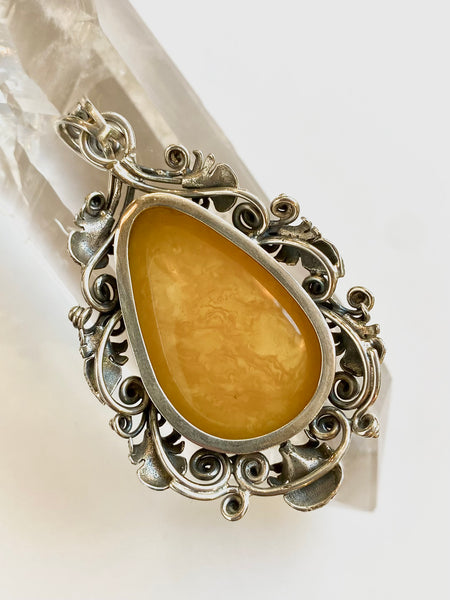 Amber Pendant