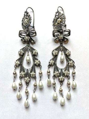 Pearl Drop Earring